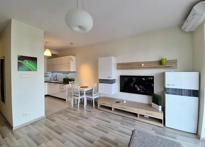 Hetmanska - Parking Winda Klimatyzacja I Najlepsza Komunikacja * Łódź